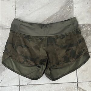 Lululemon Olive Camo Athletic Running Shorts Size 2